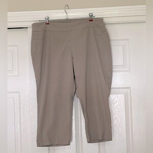 Slim-sation women’s capris  size 18W